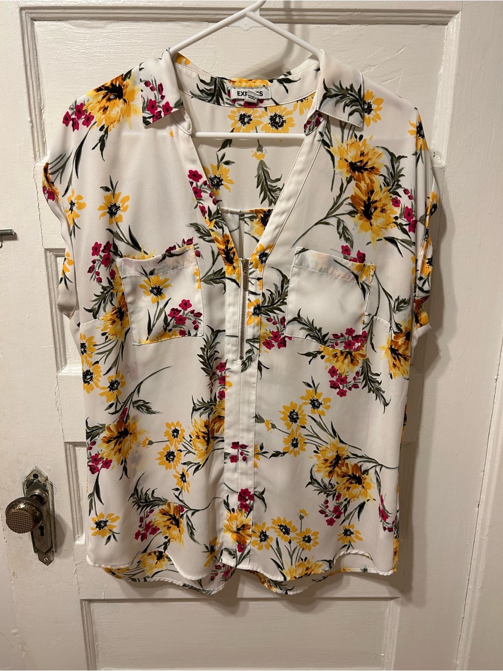Express cap sleeve floral print blouse size L